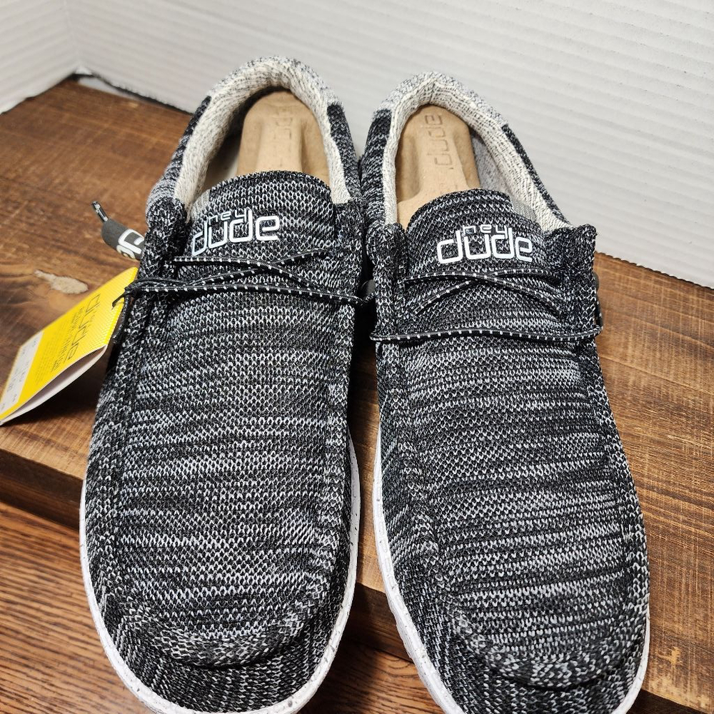 Men's Hey Dude Shoes, Size 11, Black/Grey